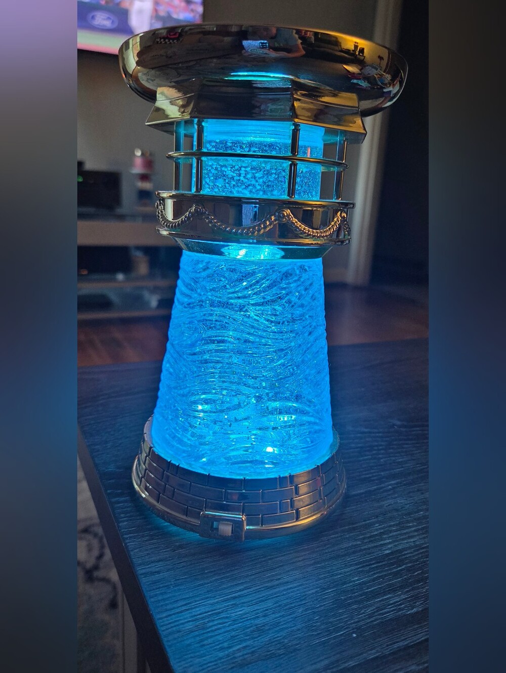 Bath & Body Works LIGHTHOUSE WATER GLOBE CANDLE HOLDER! HTF! SOLD OUT!